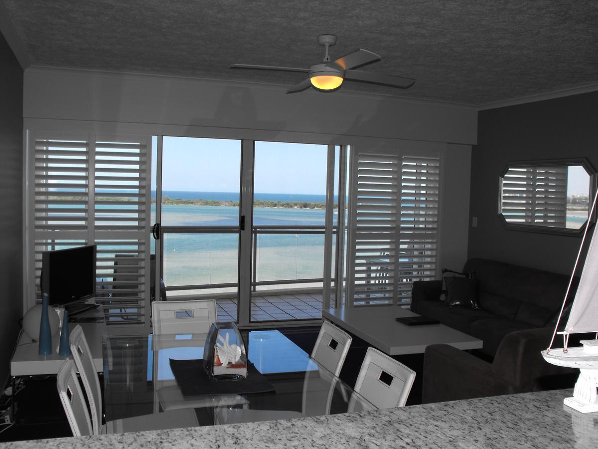 Moorings Beach Resort Caloundra Exterior foto